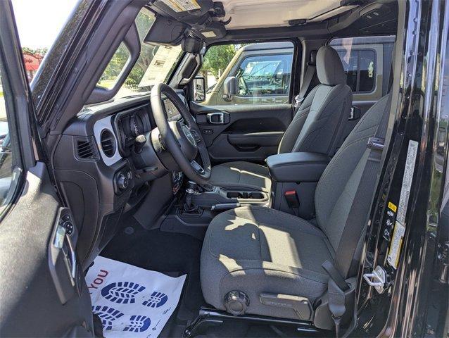 new 2025 Jeep Wrangler car, priced at $46,103