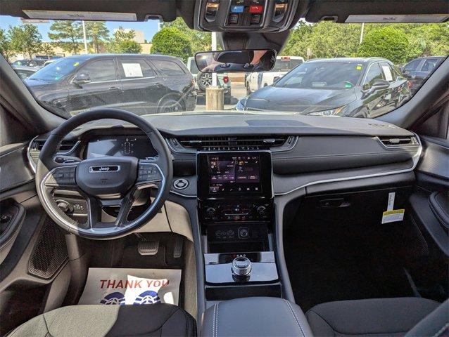 new 2025 Jeep Grand Cherokee L car, priced at $39,075