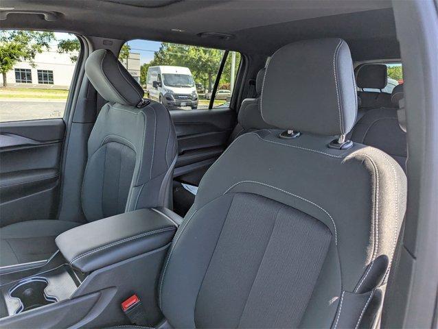 new 2025 Jeep Grand Cherokee L car, priced at $39,075