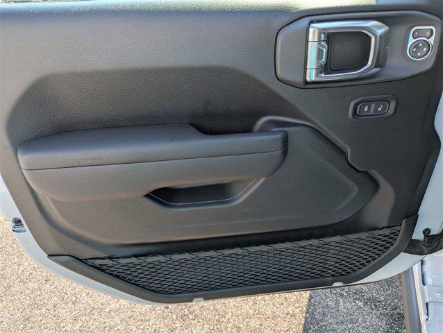 new 2025 Jeep Wrangler car, priced at $44,909