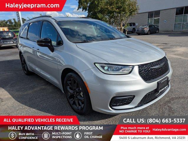 used 2024 Chrysler Pacifica car, priced at $39,000