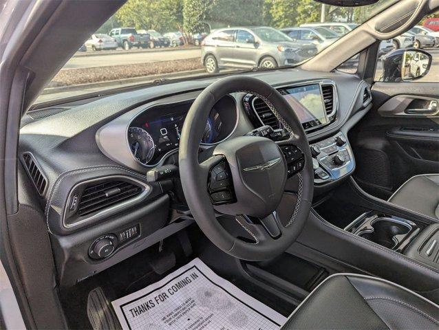 used 2024 Chrysler Pacifica car, priced at $39,000