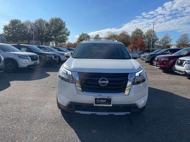 new 2024 Nissan Pathfinder car, priced at $44,600