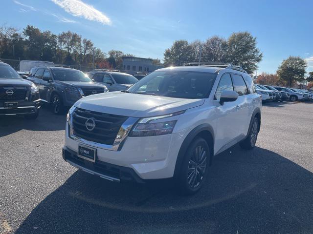 new 2024 Nissan Pathfinder car, priced at $44,600