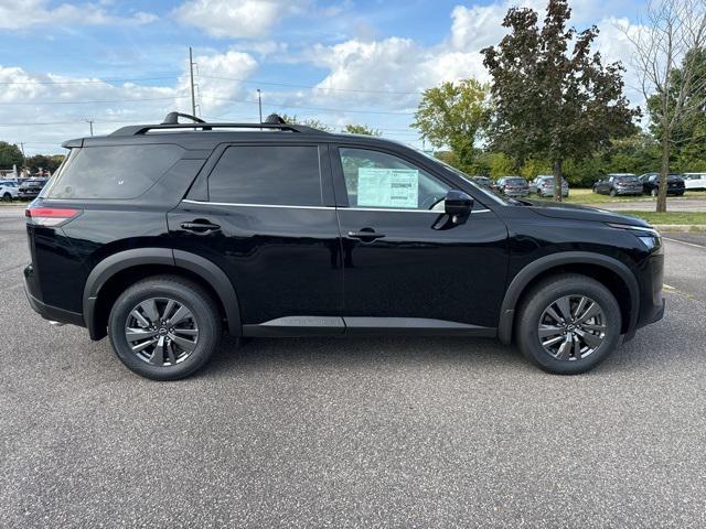 new 2024 Nissan Pathfinder car, priced at $40,732