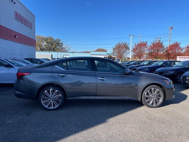 new 2025 Nissan Altima car, priced at $35,122