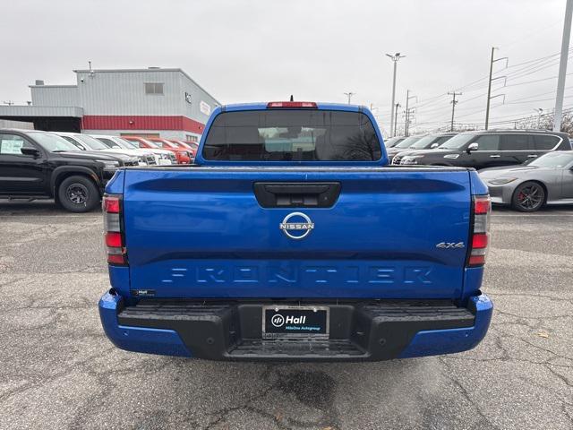 new 2025 Nissan Frontier car, priced at $39,814