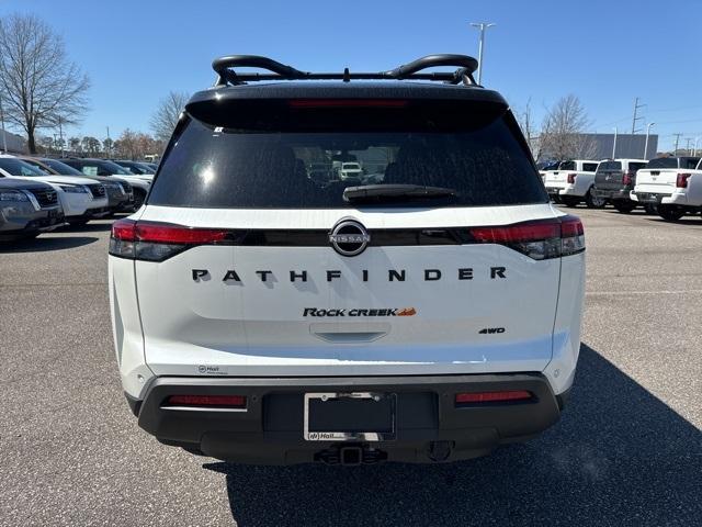 new 2024 Nissan Pathfinder car, priced at $43,470