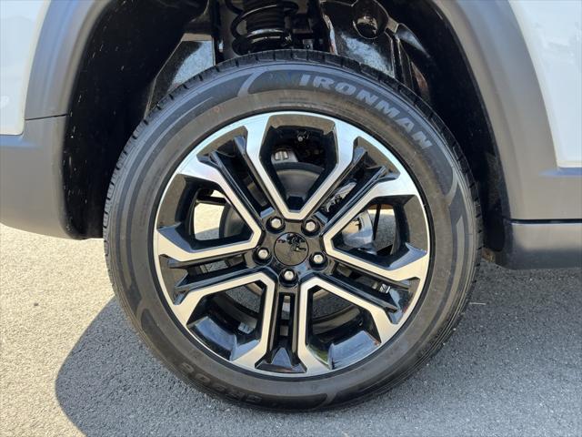 used 2023 Jeep Compass car, priced at $25,979