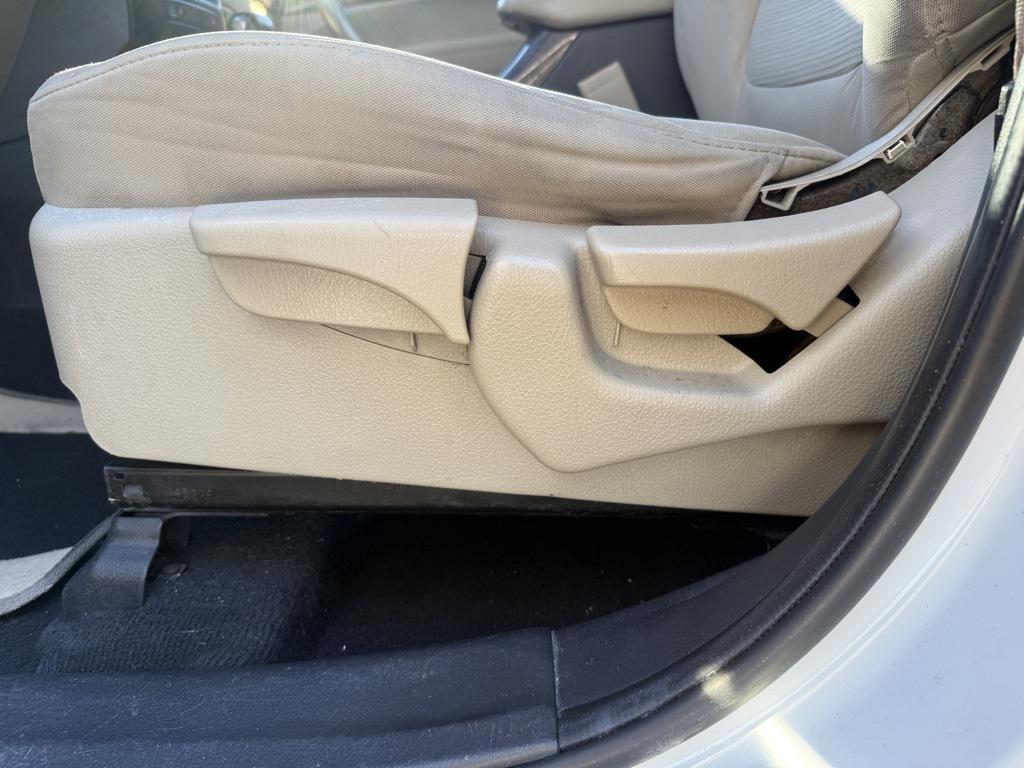 used 2014 Kia Sorento car, priced at $8,888
