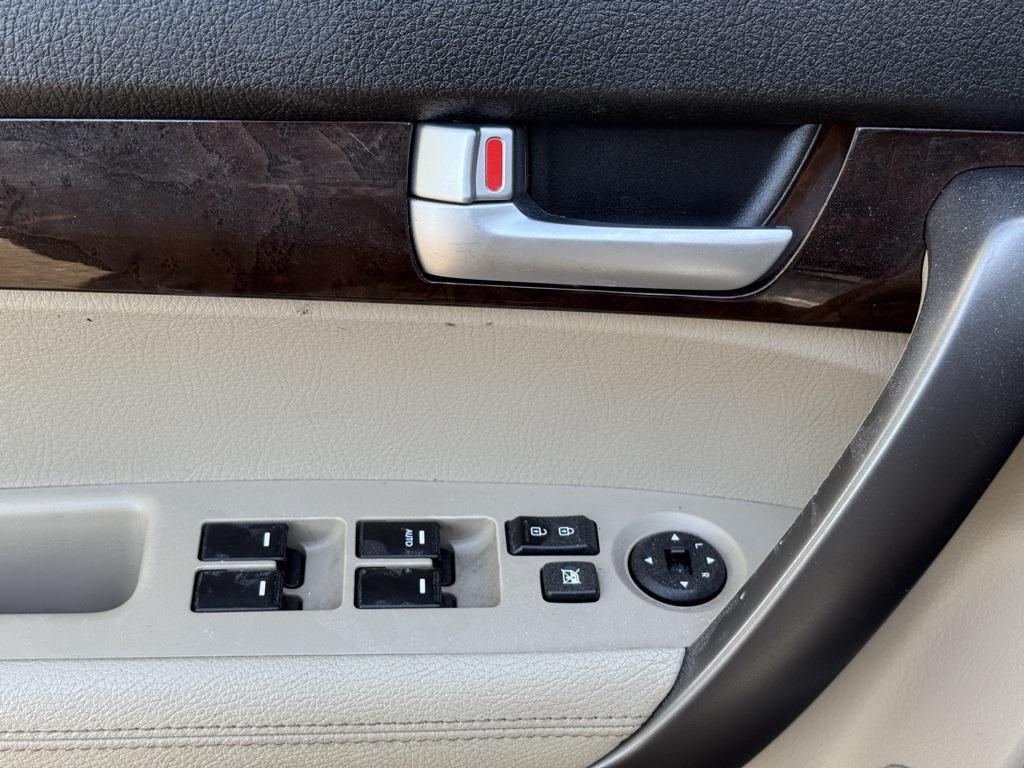 used 2014 Kia Sorento car, priced at $8,888