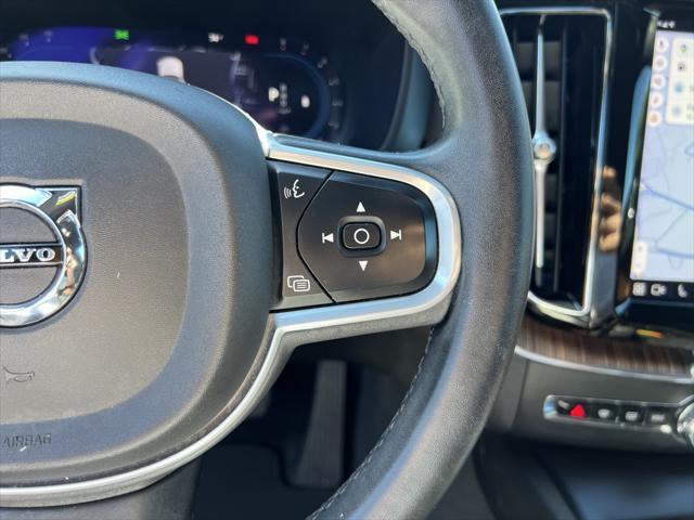 used 2022 Volvo XC60 car, priced at $35,526