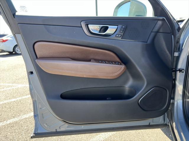 used 2022 Volvo XC60 car, priced at $35,526