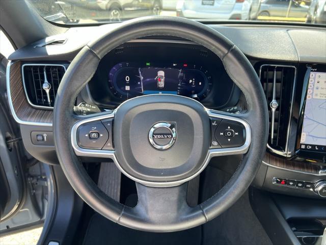 used 2022 Volvo XC60 car, priced at $35,526