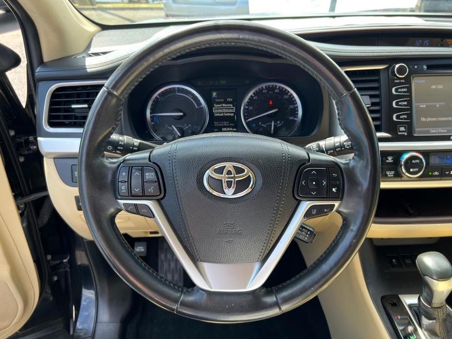 used 2019 Toyota Highlander Hybrid car, priced at $31,872