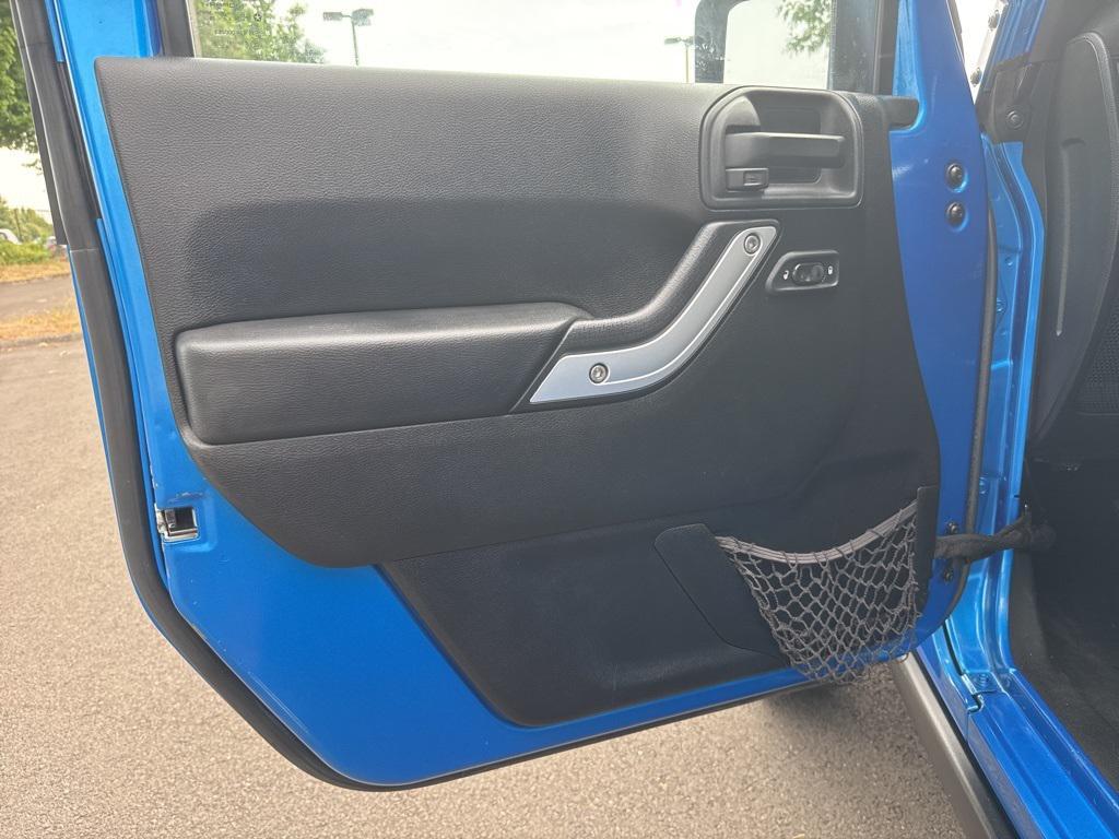 used 2014 Jeep Wrangler Unlimited car, priced at $17,200