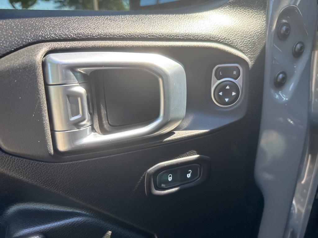 used 2022 Jeep Wrangler Unlimited car, priced at $37,510