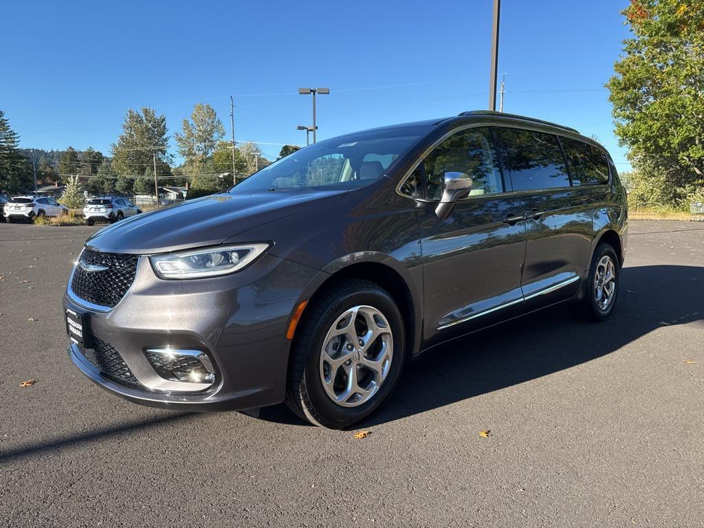 used 2021 Chrysler Pacifica car, priced at $28,986