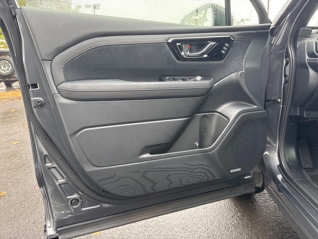 new 2025 Subaru Forester Hybrid car, priced at $46,001