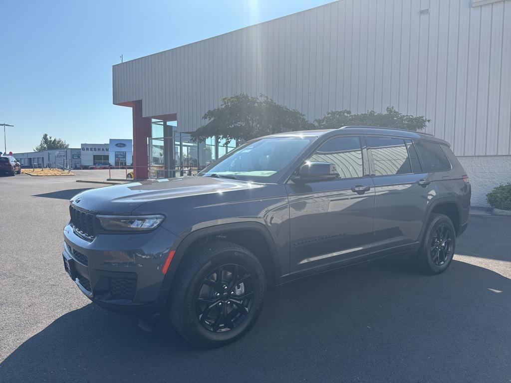 used 2024 Jeep Grand Cherokee L car, priced at $31,756