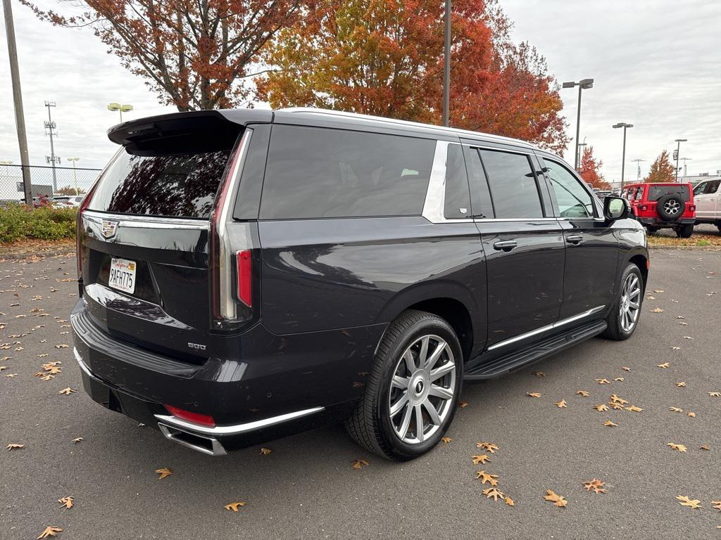 used 2022 Cadillac Escalade ESV car, priced at $63,267