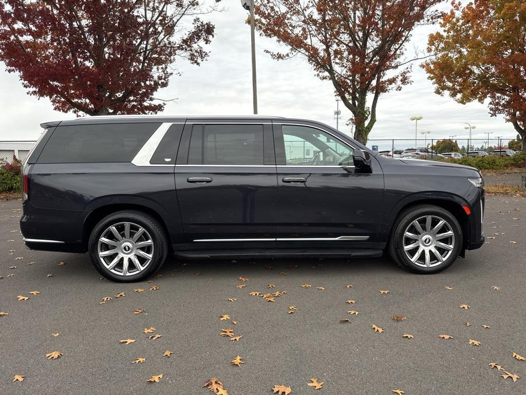 used 2022 Cadillac Escalade ESV car, priced at $63,267