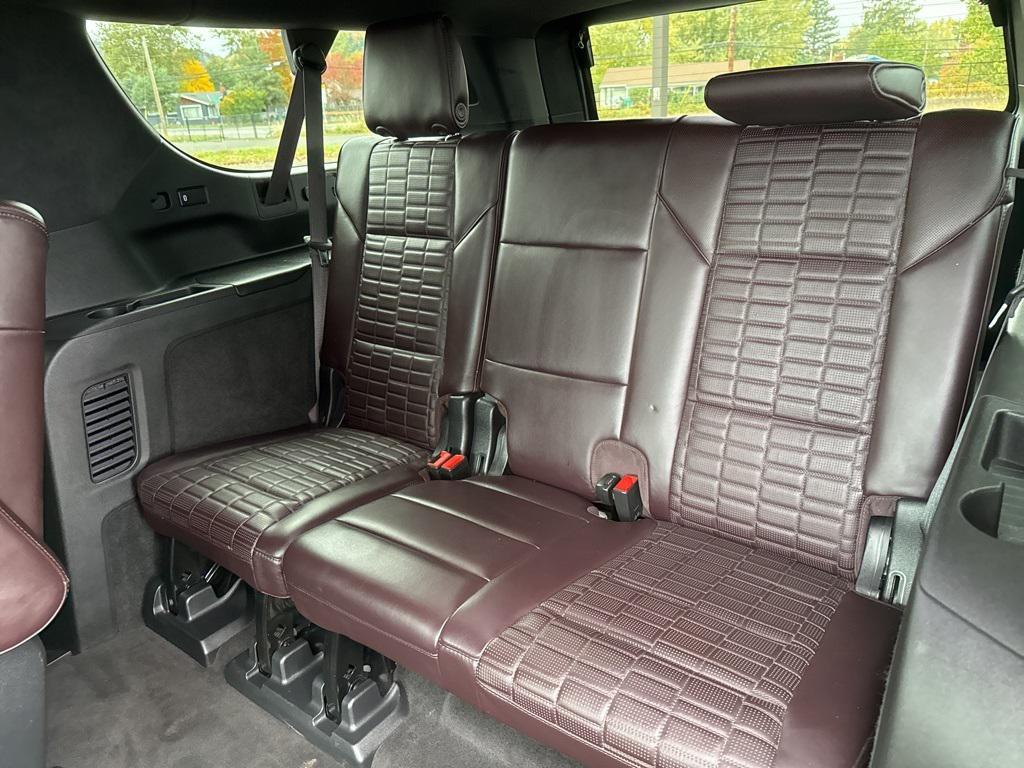 used 2022 Cadillac Escalade ESV car, priced at $63,267