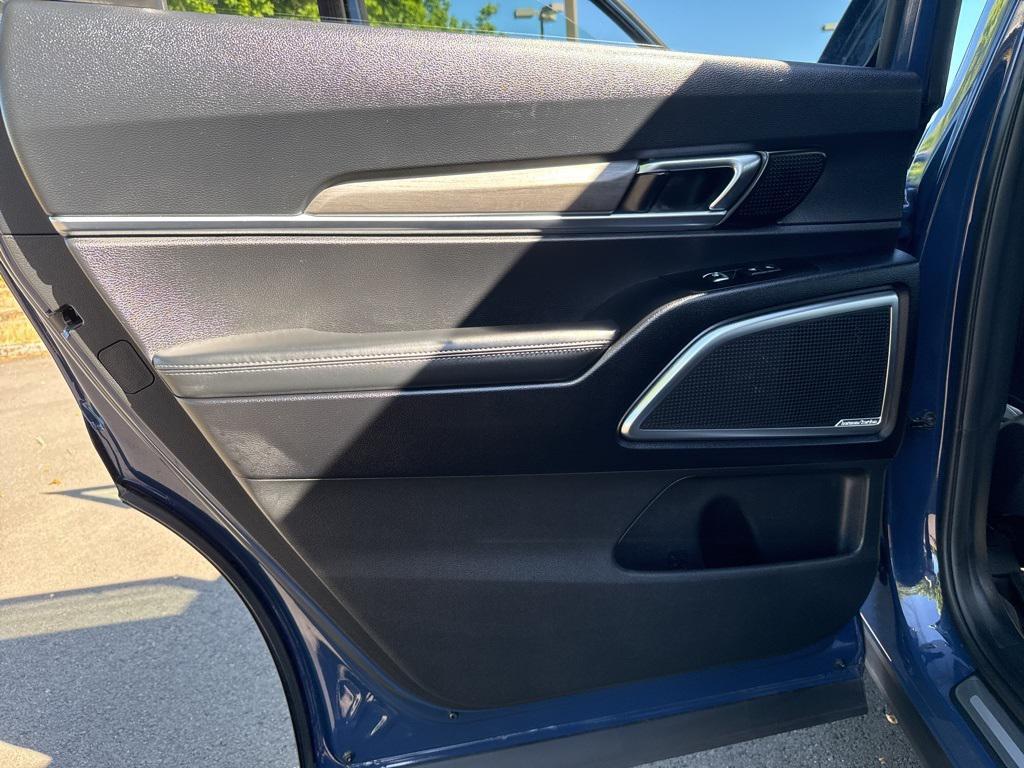 used 2024 Kia Telluride car, priced at $44,568