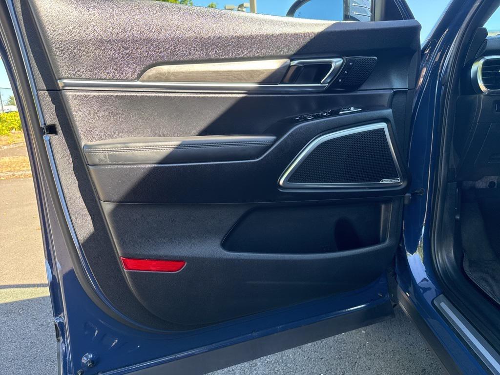 used 2024 Kia Telluride car, priced at $44,568