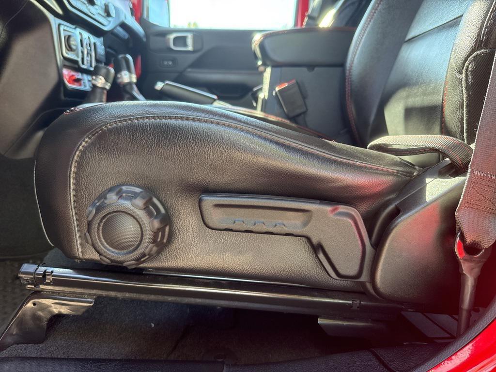 used 2021 Jeep Wrangler Unlimited car, priced at $32,986