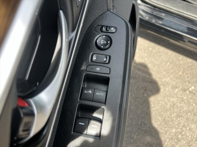 used 2021 Honda CR-V Hybrid car, priced at $28,000