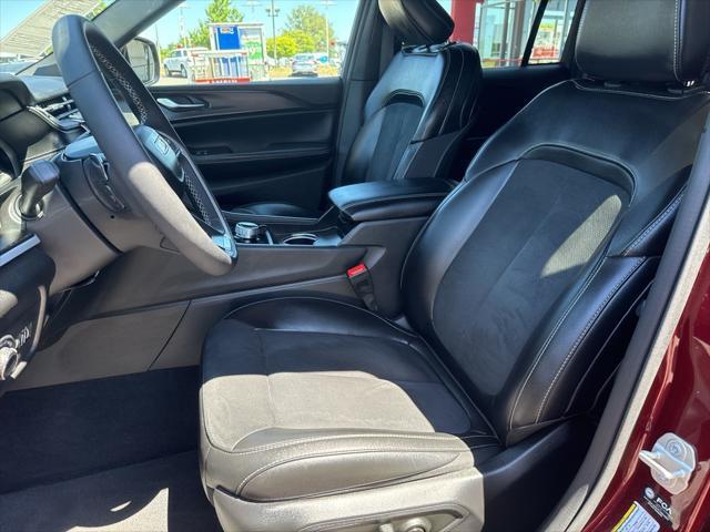used 2024 Jeep Grand Cherokee car, priced at $39,809
