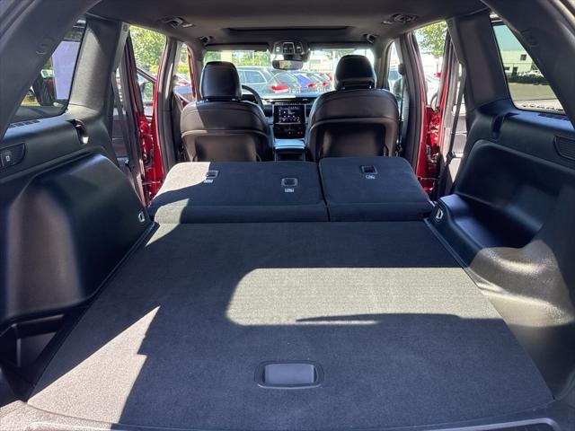 used 2024 Jeep Grand Cherokee car, priced at $39,809