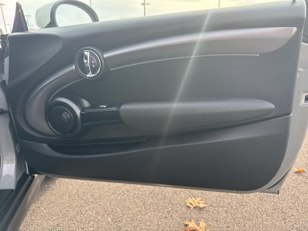 used 2023 MINI Hardtop car, priced at $24,990