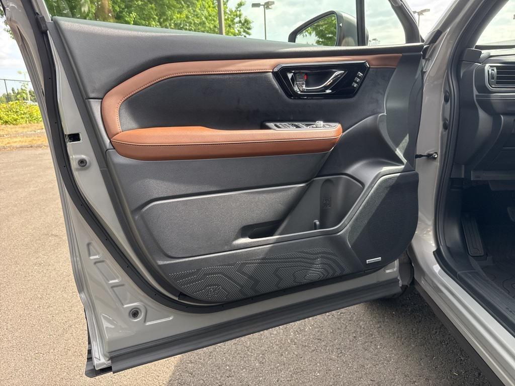 new 2025 Subaru Forester car, priced at $44,623