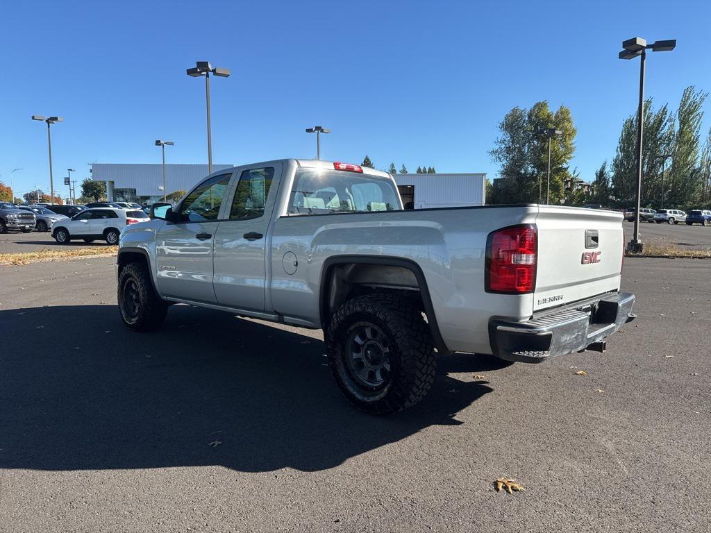 used 2018 GMC Sierra 1500 car, priced at $17,995