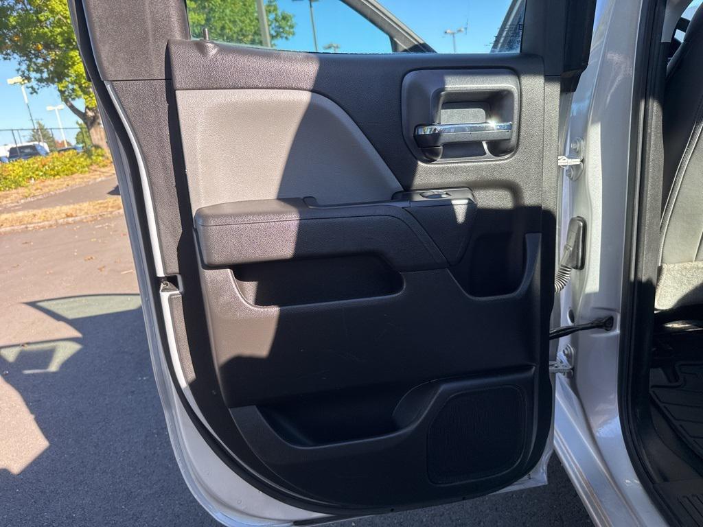 used 2018 GMC Sierra 1500 car, priced at $17,995