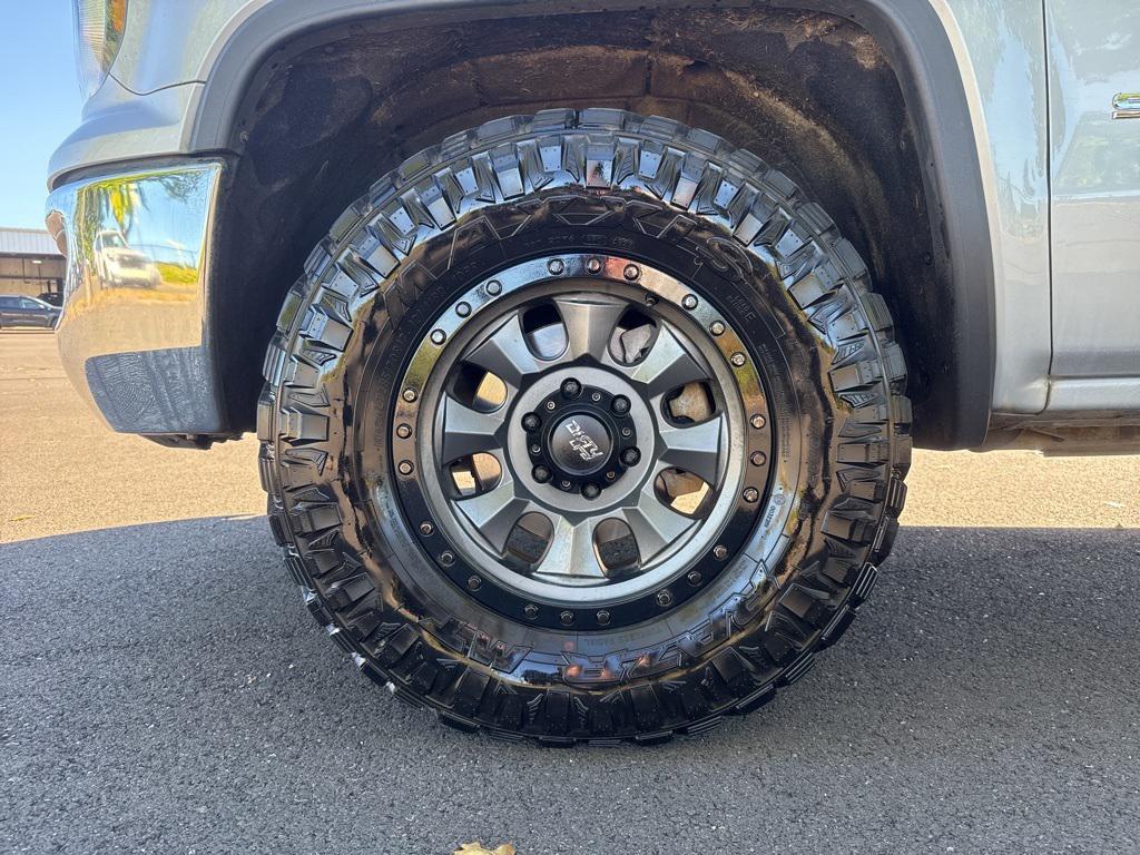 used 2018 GMC Sierra 1500 car, priced at $17,995