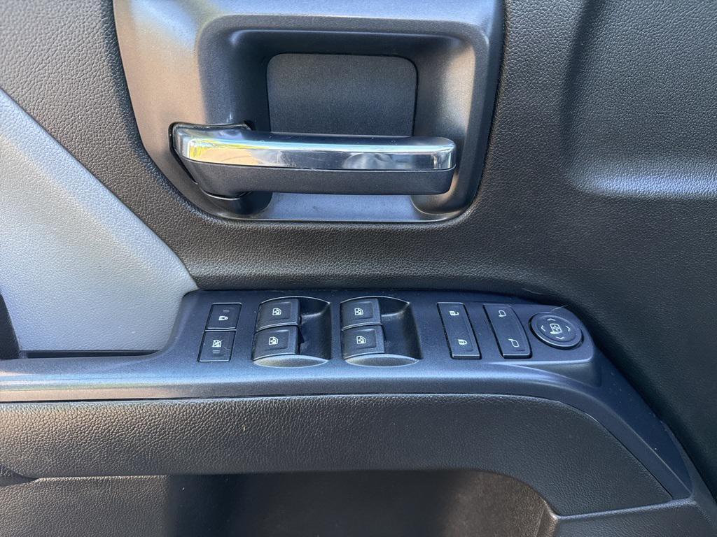 used 2018 GMC Sierra 1500 car, priced at $17,995