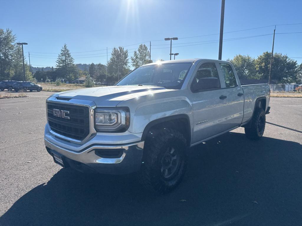 used 2018 GMC Sierra 1500 car, priced at $17,995