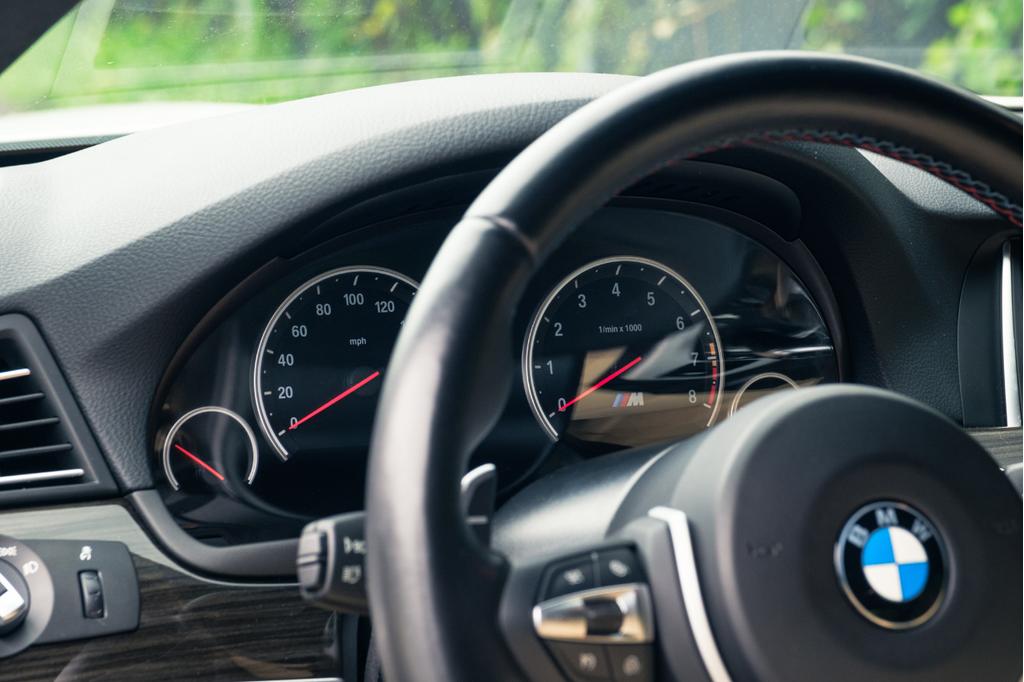 used 2015 BMW M5 car, priced at $59,900