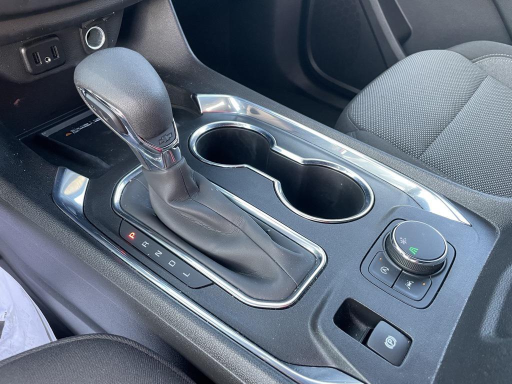 used 2023 Chevrolet Traverse car, priced at $23,990