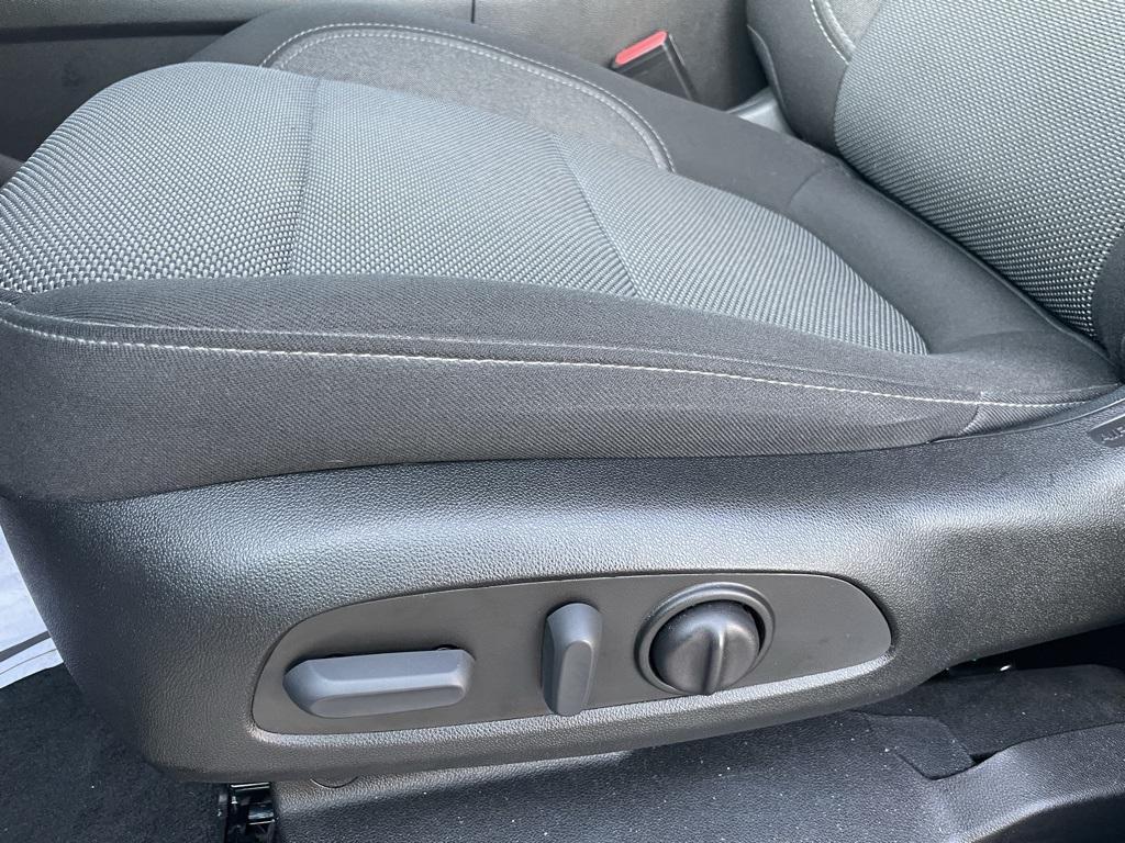 used 2023 Chevrolet Traverse car, priced at $23,990