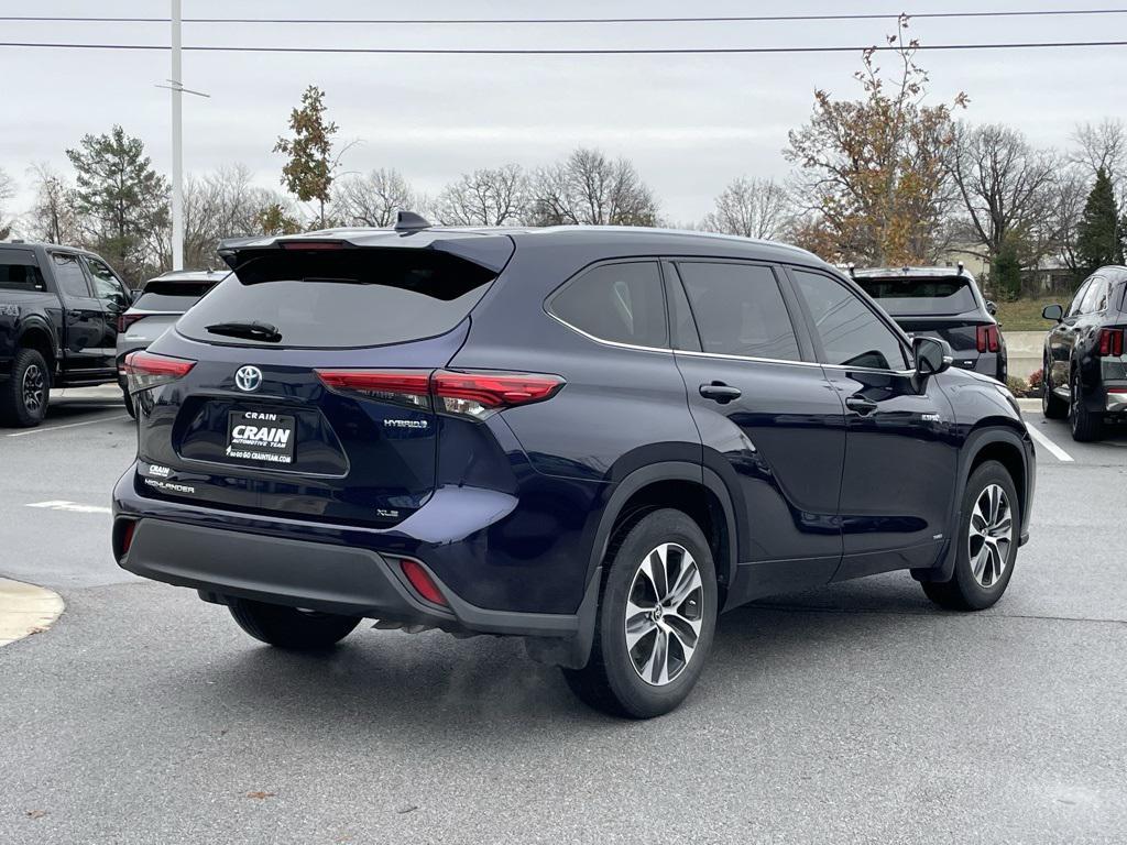used 2020 Toyota Highlander Hybrid car, priced at $27,890