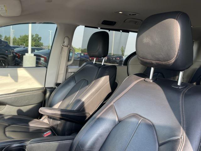 used 2017 Chrysler Pacifica car, priced at $12,000