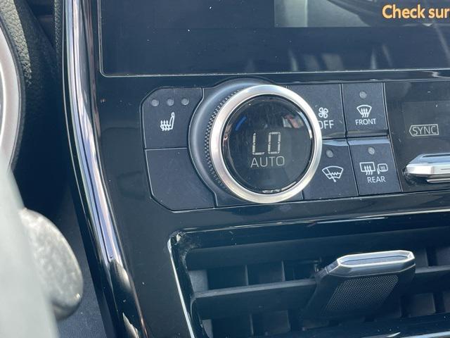used 2023 Toyota Highlander Hybrid car, priced at $40,000