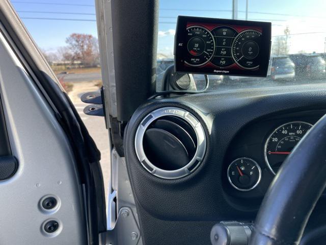 used 2012 Jeep Wrangler Unlimited car, priced at $13,000