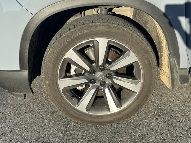 used 2025 Honda Pilot car