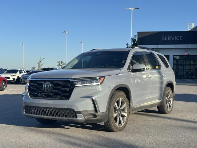 used 2025 Honda Pilot car