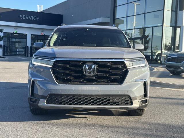 used 2025 Honda Pilot car